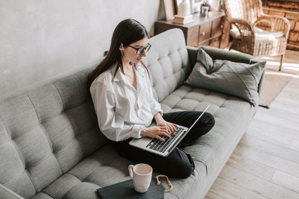 girl browsing the internet